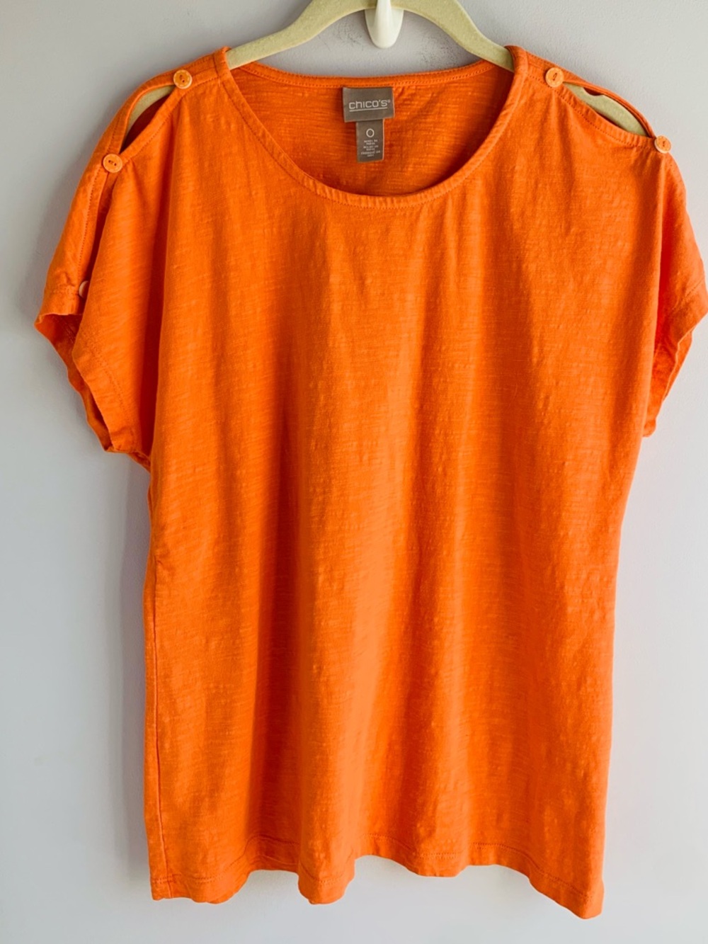 Chico's Knit Top Tee Orange Tangerine Cotton Textured Button Shoulder Casual 4